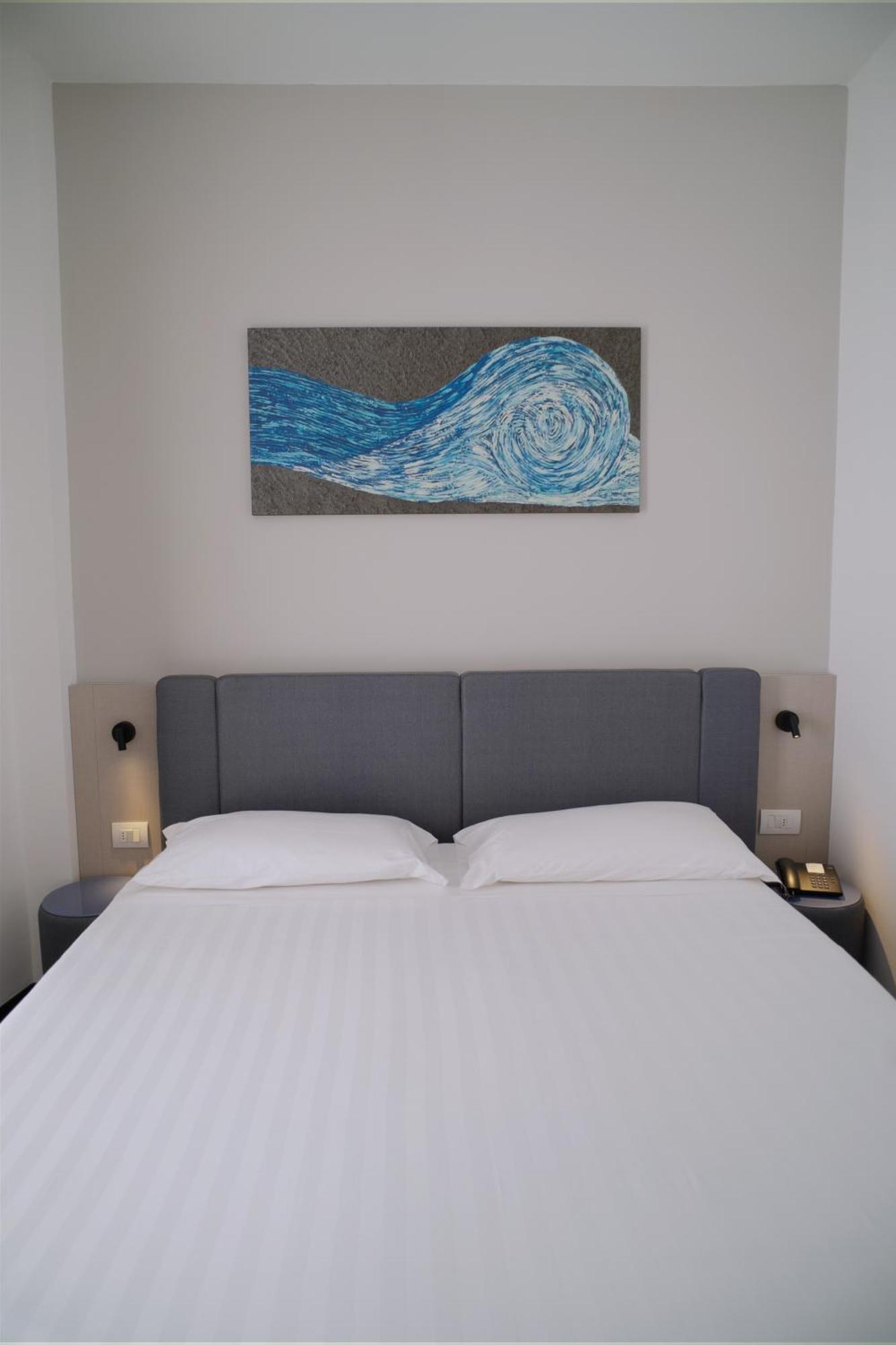 Sea Lion Hotel
