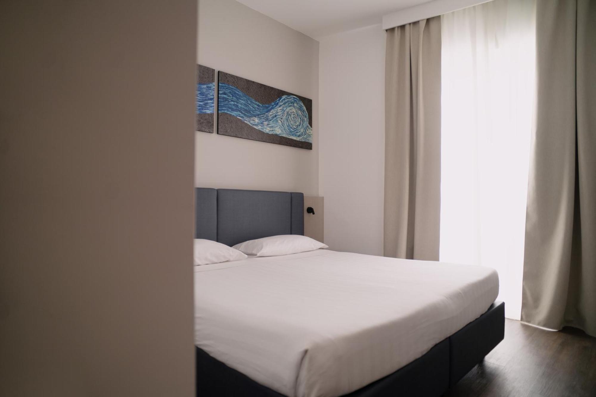 Hotel Sea Lion 4*